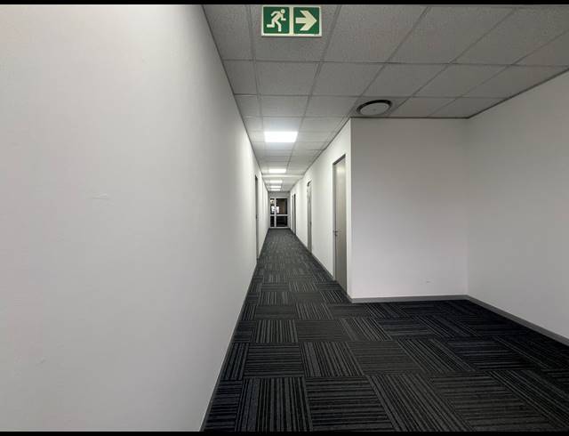94M² OFFICE TO LET IN ROSEBANK